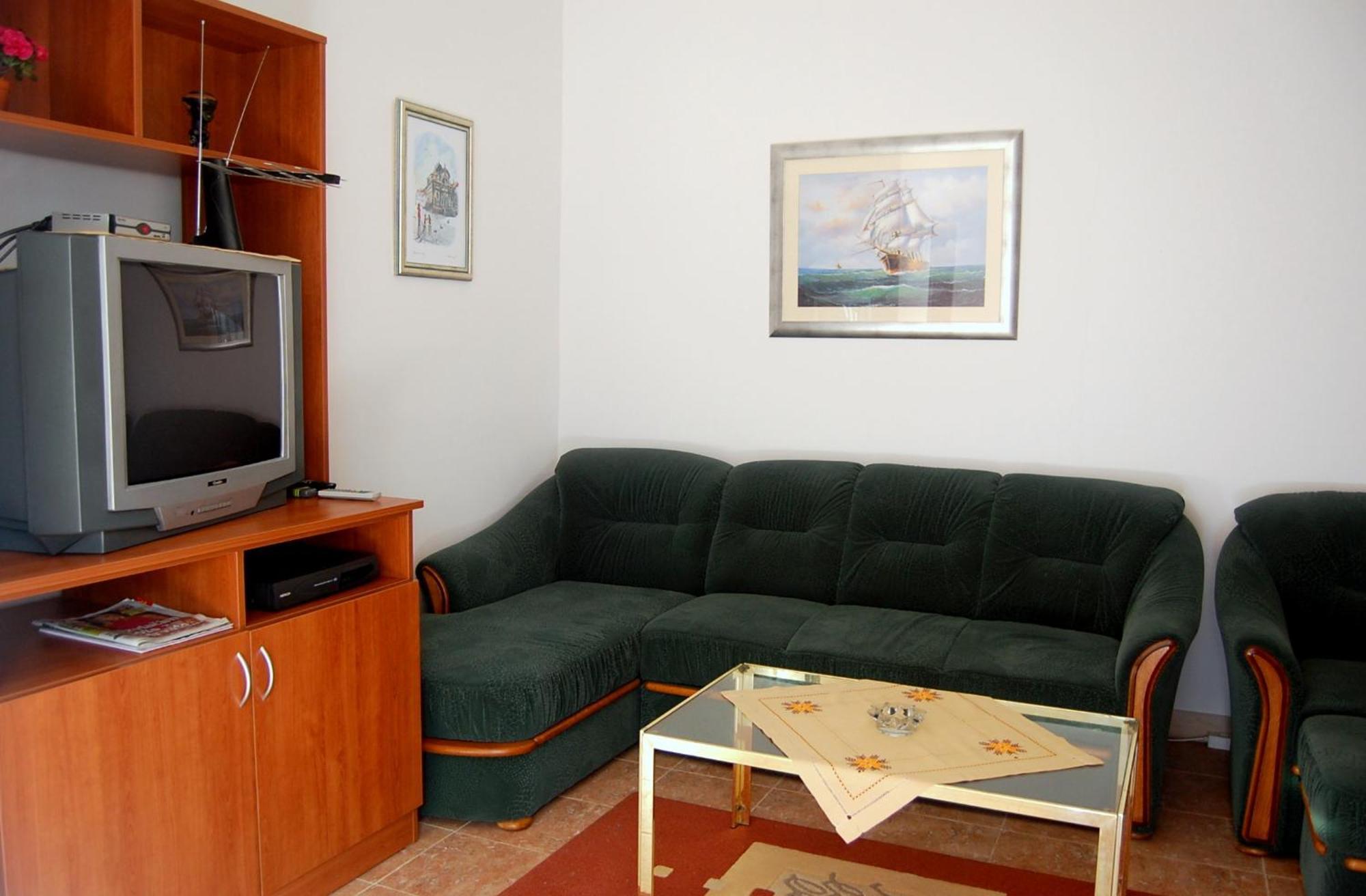 Apartments And Rooms Villa Mir Затон Стая снимка