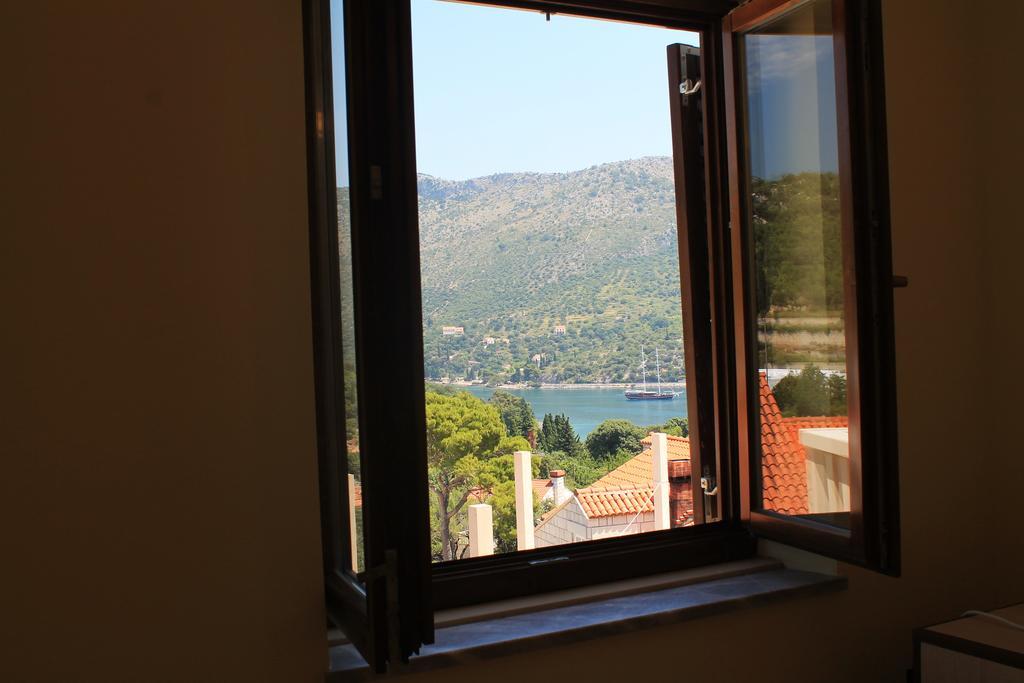 Apartments And Rooms Villa Mir Затон Екстериор снимка