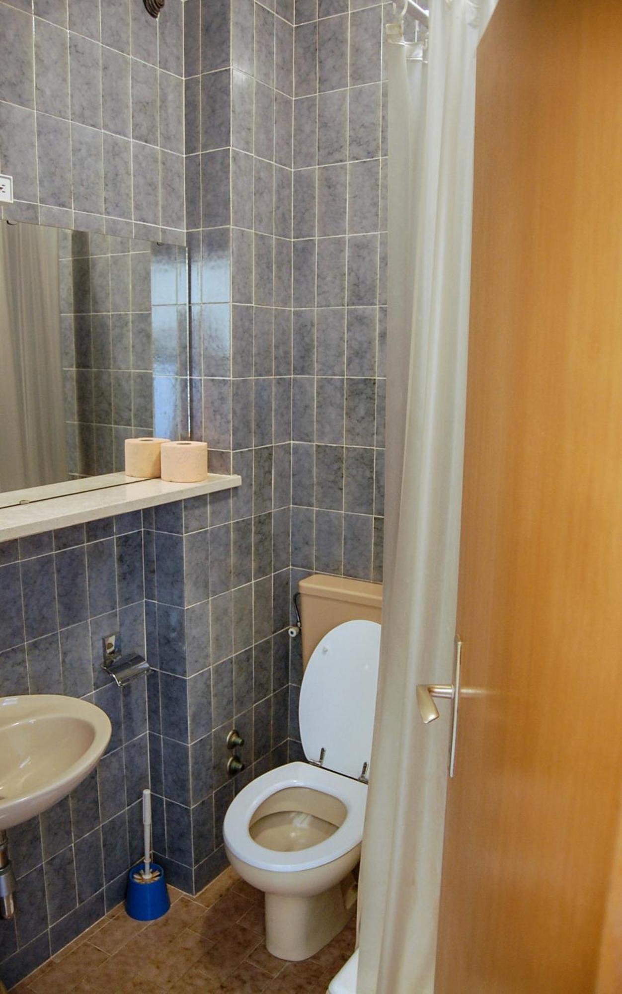 Apartments And Rooms Villa Mir Затон Екстериор снимка