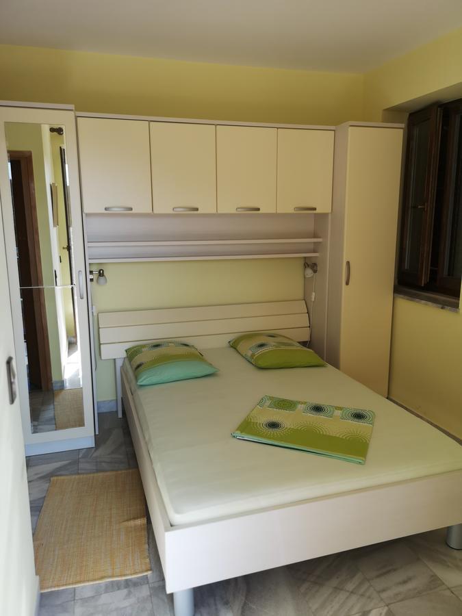 Apartments And Rooms Villa Mir Затон Екстериор снимка